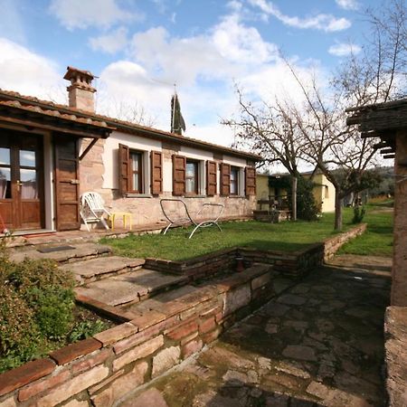 Acacia Casetta Con Giardino Доноратико Екстериор снимка